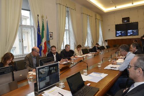 Cristiano Shaurli (Assessore regionale Risorse agricole e forestali) e Leonardo Di Gioia (Coordinatore Commissione) durante la riunione della Commissione Politiche agricole della Conferenza delle Regioni - Trieste 05/10/2017